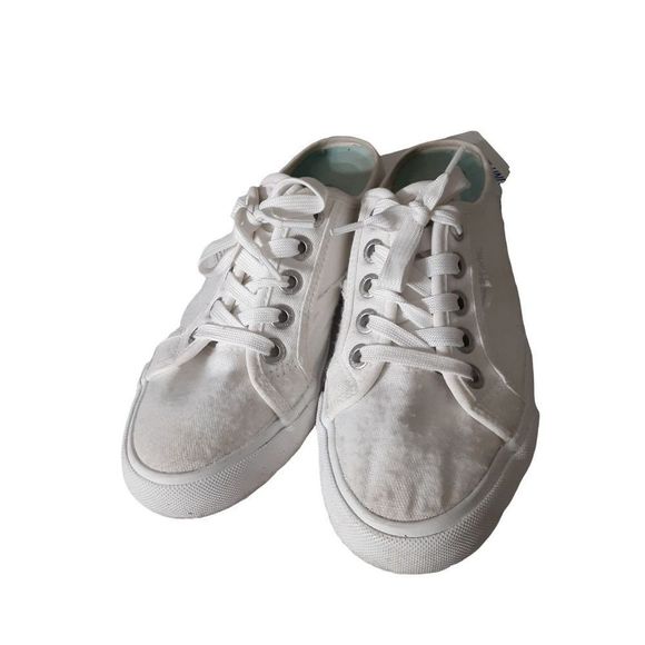 4 Earth by blowfish Malibu slide on sneakers for woman in white with mint green - Picture 1 of 5